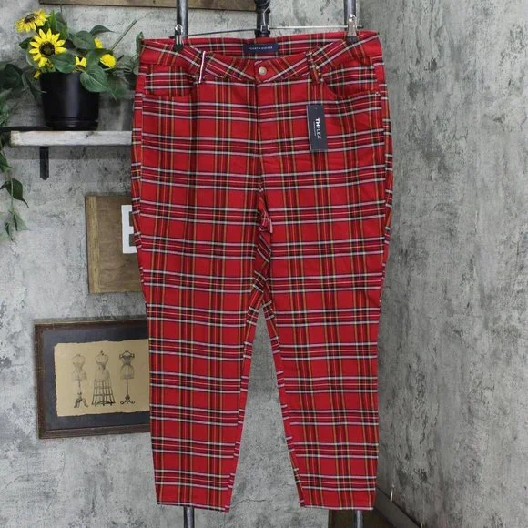 NWT Tommy Hilfiger Plus Size Tribeca Skinny Pants W2XKT551 20W Red Multi - Picture 2 of 6